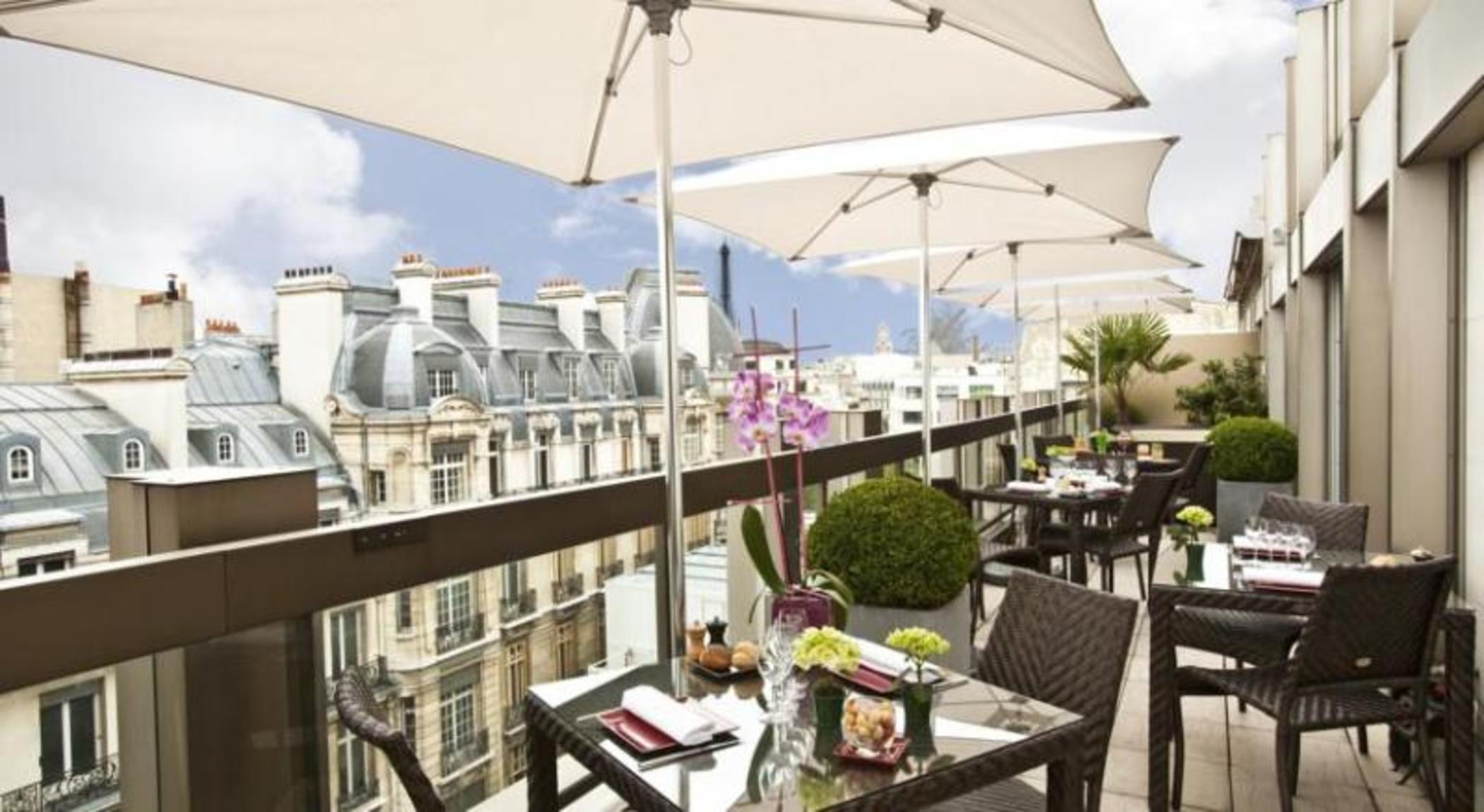 Warwick Champs-Elysees Paris Exterior photo
